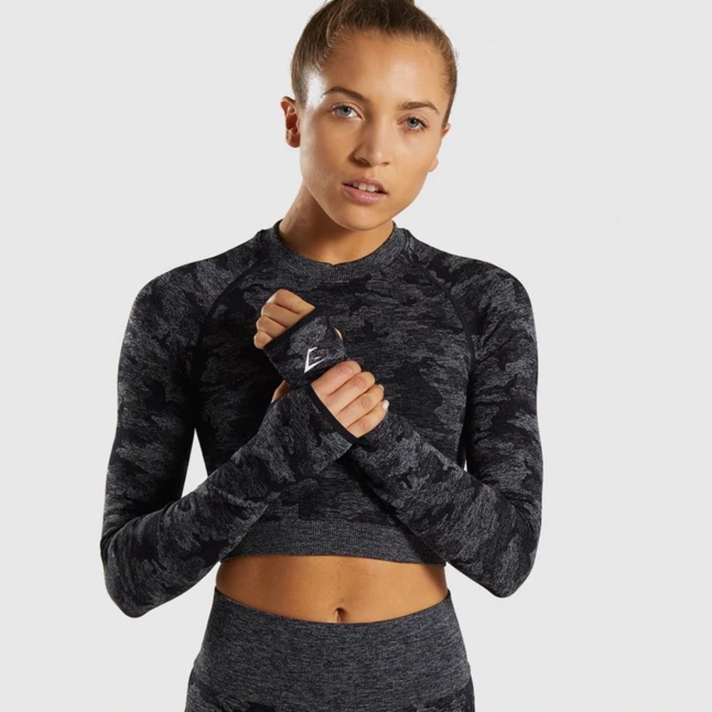 Gymshark camo crop top